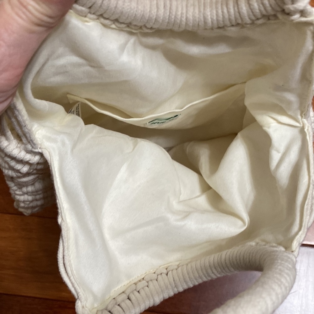 Handbag - Picture 6 of 7